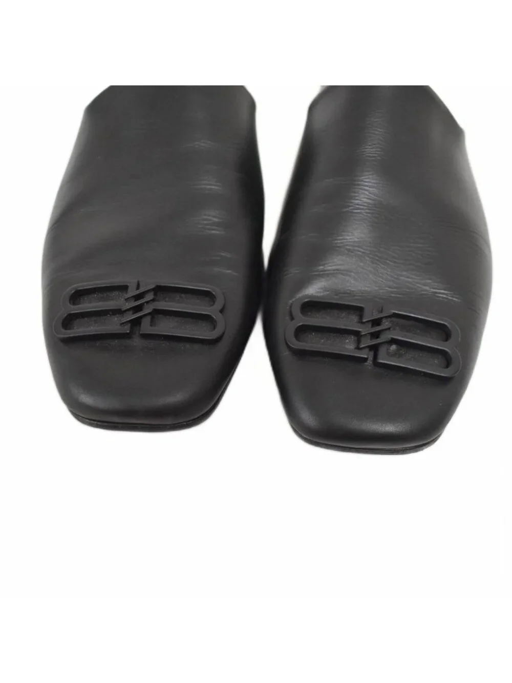 Balenciaga name cosy